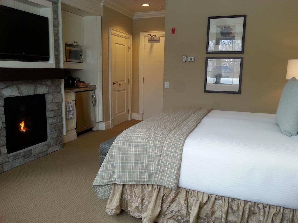 Touchstone Resort On Lake Muskoka Bracebridge Room photo