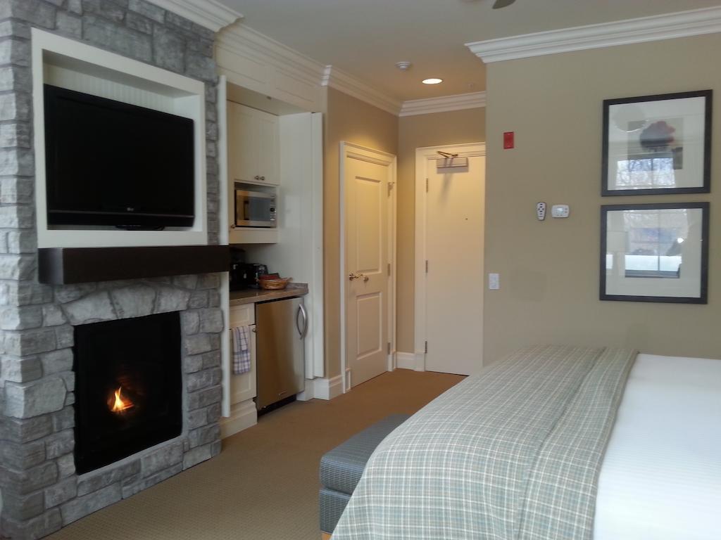 Touchstone Resort On Lake Muskoka Bracebridge Room photo