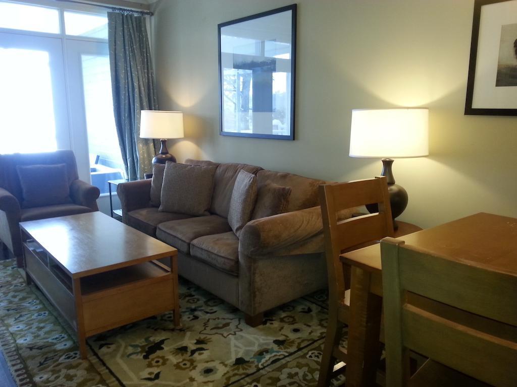 Touchstone Resort On Lake Muskoka Bracebridge Room photo
