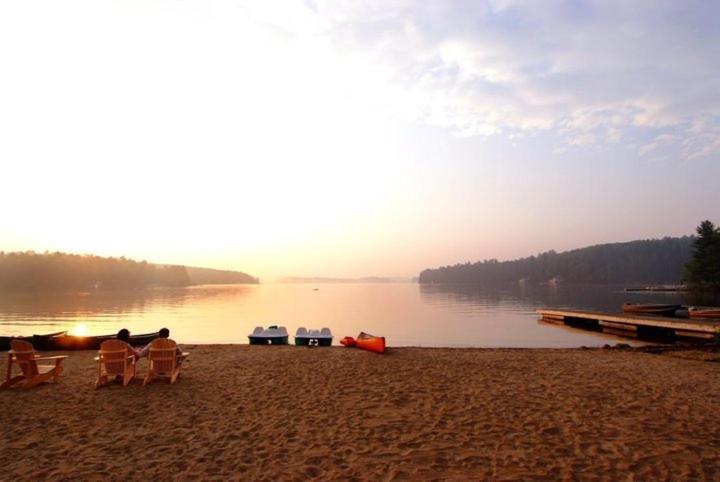 Touchstone Resort On Lake Muskoka Bracebridge Exterior photo